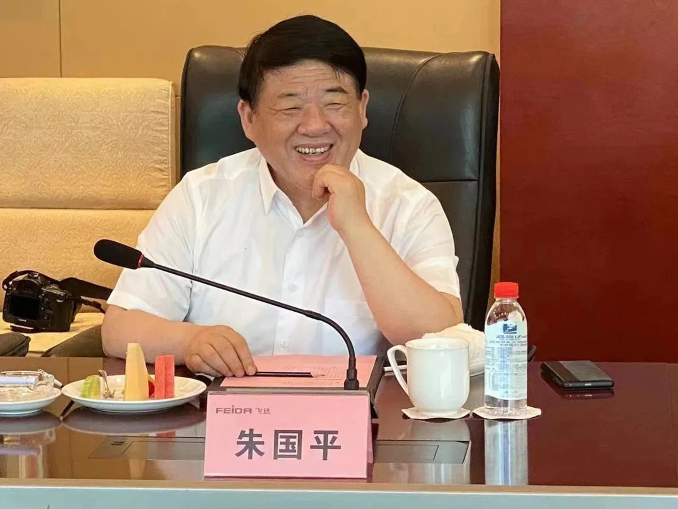 江苏“丹阳大黑马”:23岁跑供销,32岁办工厂,已年入213.2亿