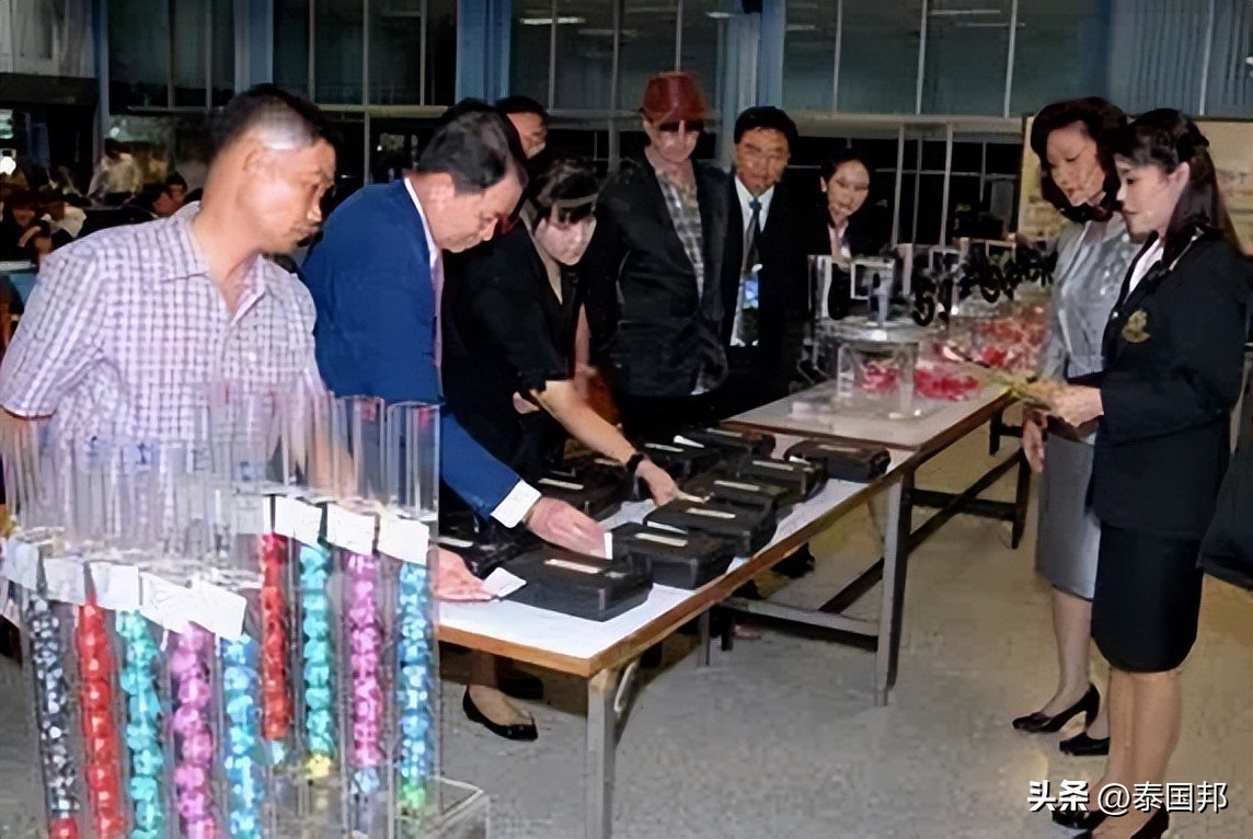 泰国彩票是什么样子的,泰国彩票中国人可以买吗