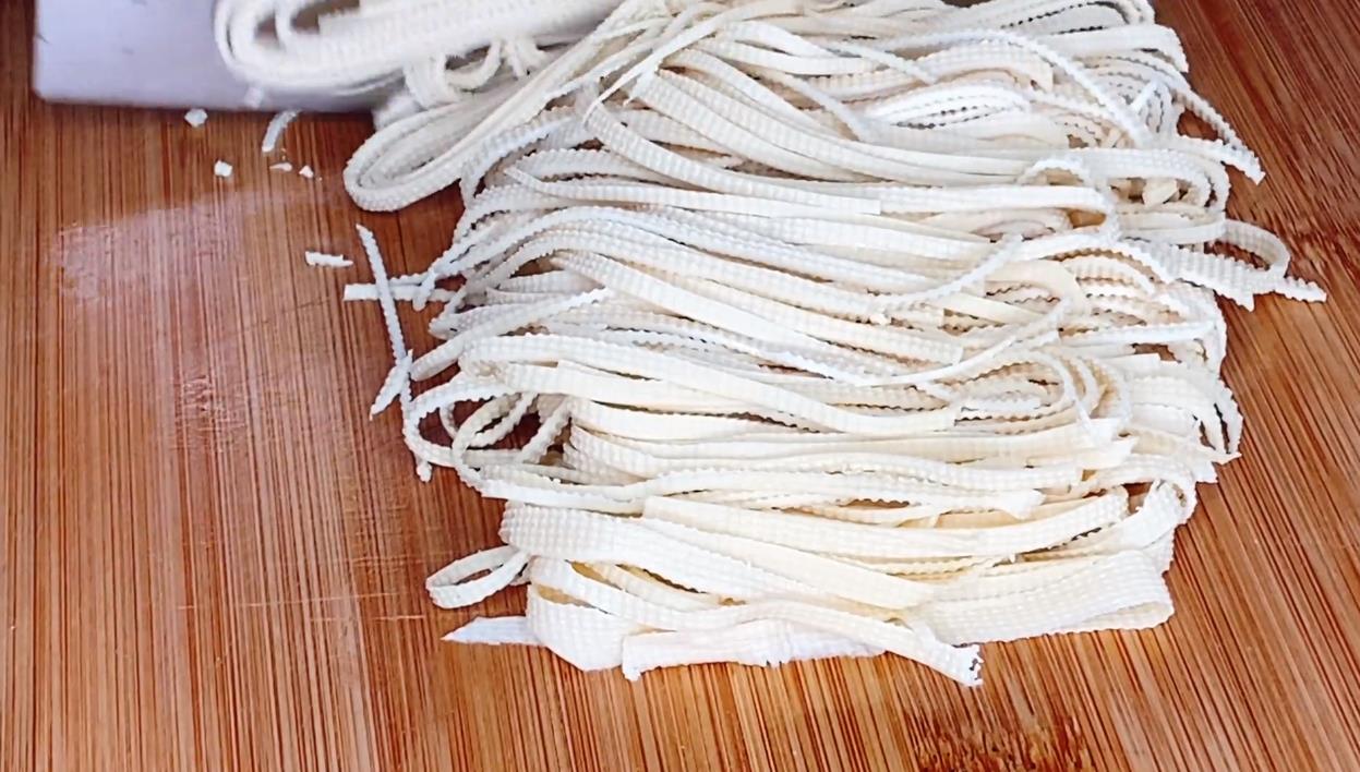 医生4种素食少吃或有助养肝护肝,长期吃素的中老年吃什么最好