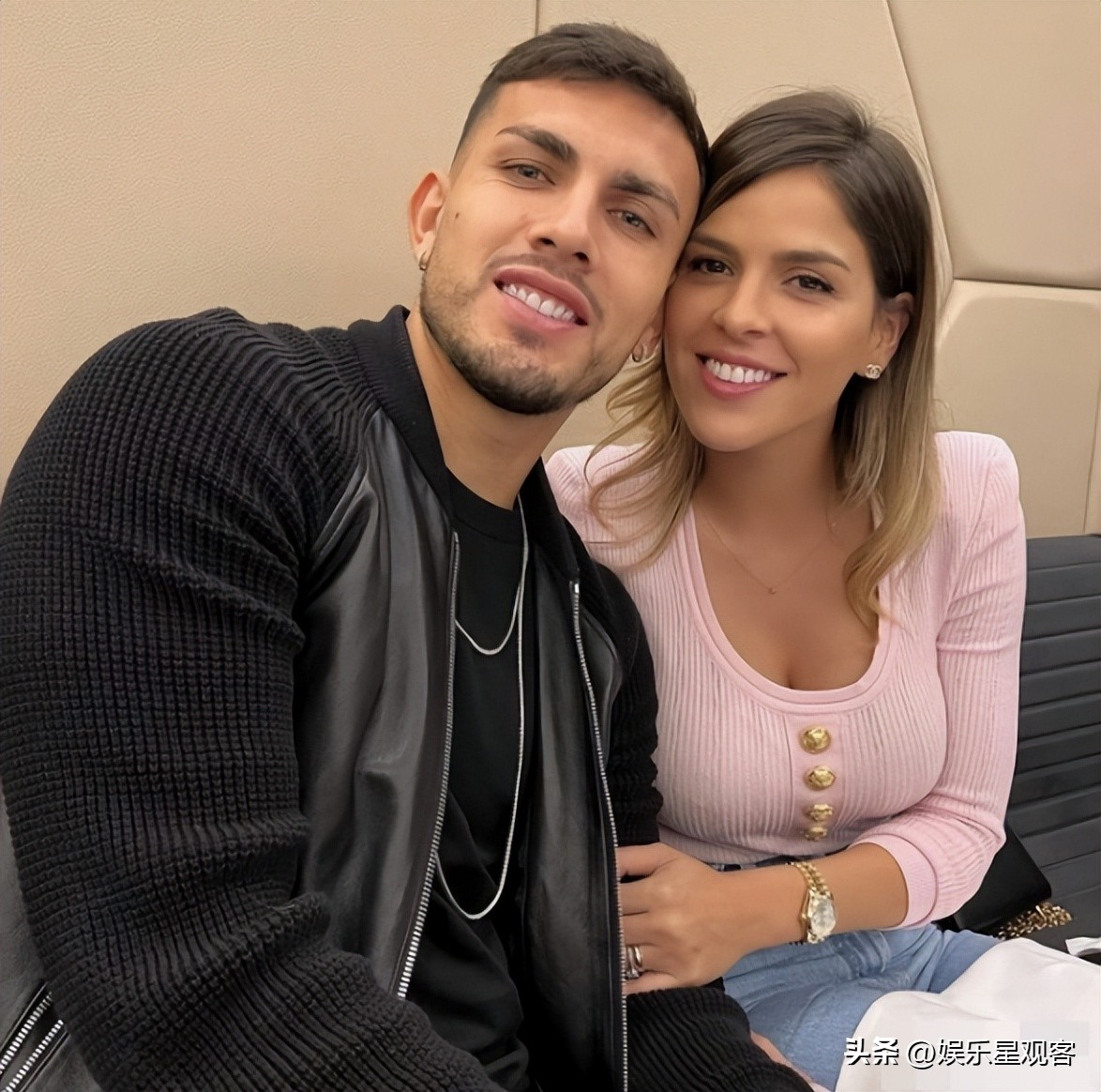 梅西妻子一家照片,梅西妻子最漂亮的照片