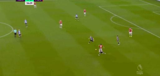 曼联vs利兹联c罗黄牌,曼联vs利物浦c罗黄牌犯规