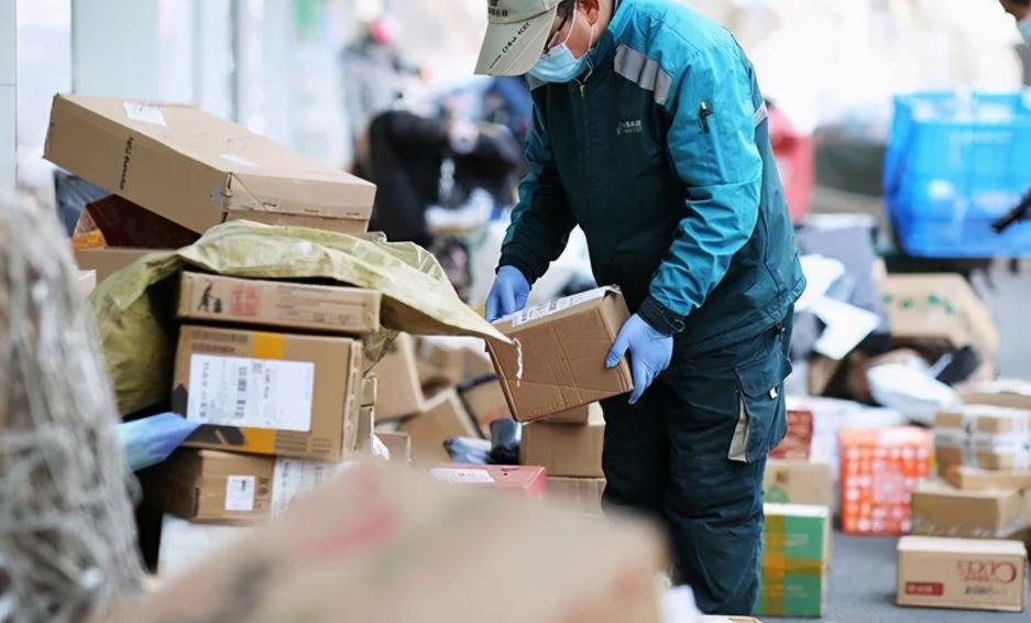 外媒述评全球电商泡沫即将破灭,天猫回应京东唯品会