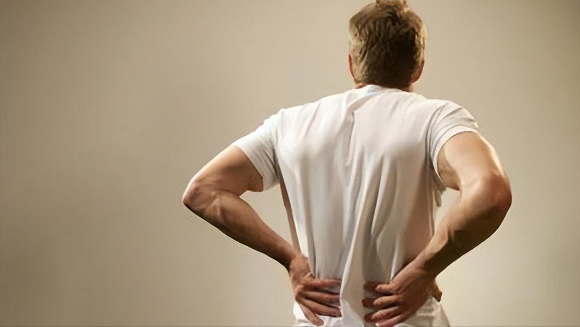 内脏什么病会导致后背不舒服,后背疼痛警惕内脏受损