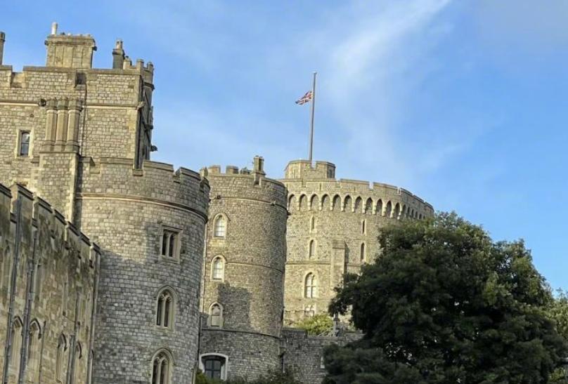 女王去世日不落帝国衰落,日不落帝国女王