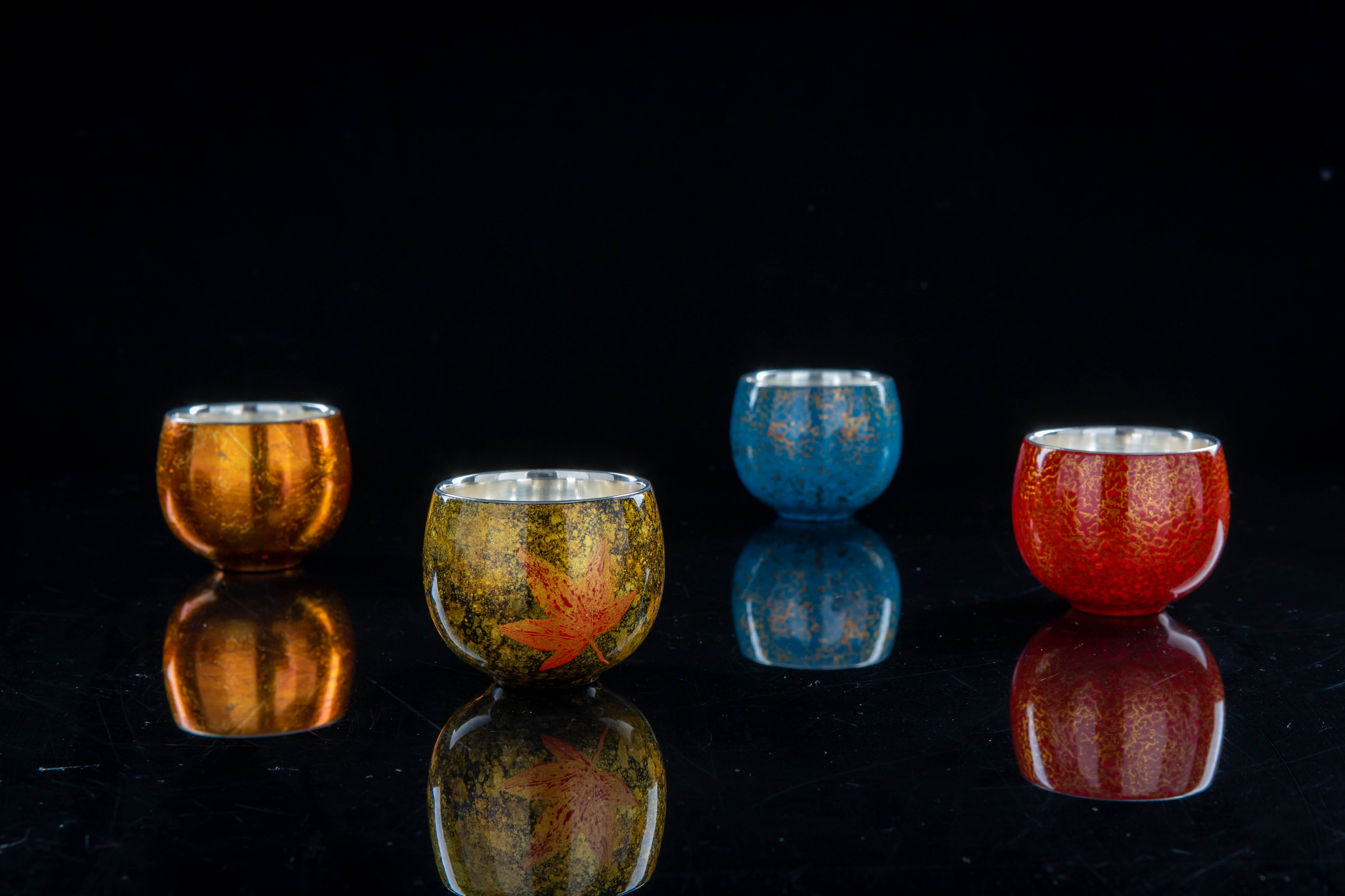 瓷包银杯是怎么制作的,鎏银杯和涂层银杯有什么差别