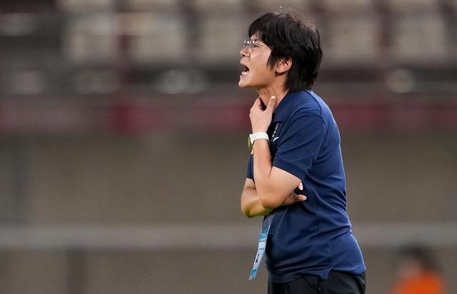 风雨彩虹铿锵玫瑰作文700字,风雨彩虹铿锵玫瑰观后感