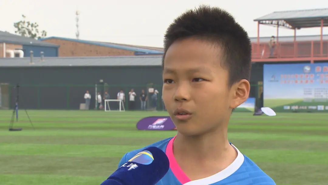 少年足球联赛开幕,足球联赛的开幕表演