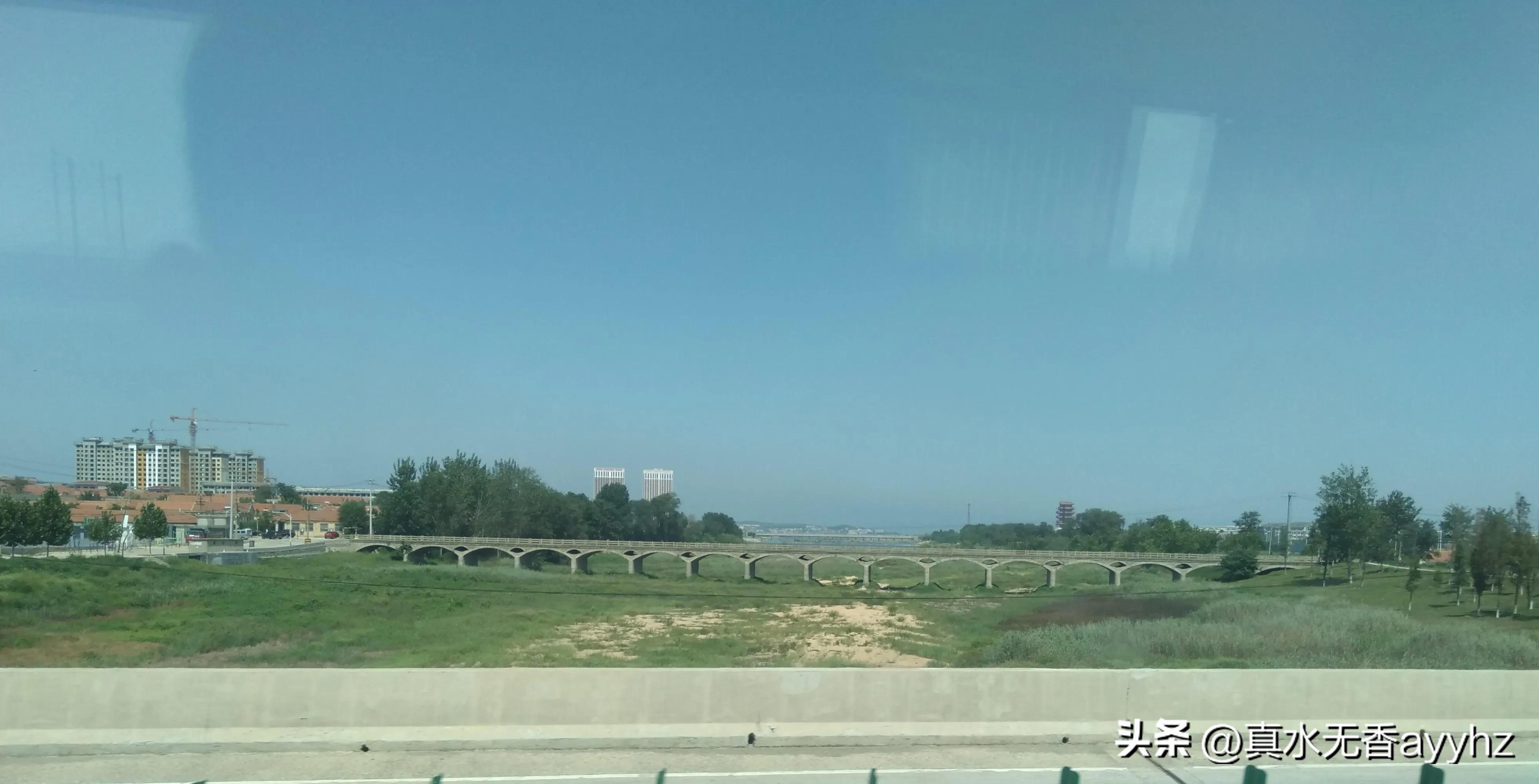 观海听涛见贤思齐,观海听涛赏明月