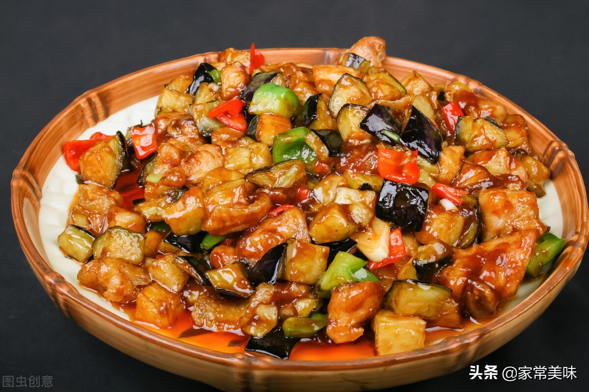 茄子怎么挑选直的 (茄子买弯的好还是直的好)