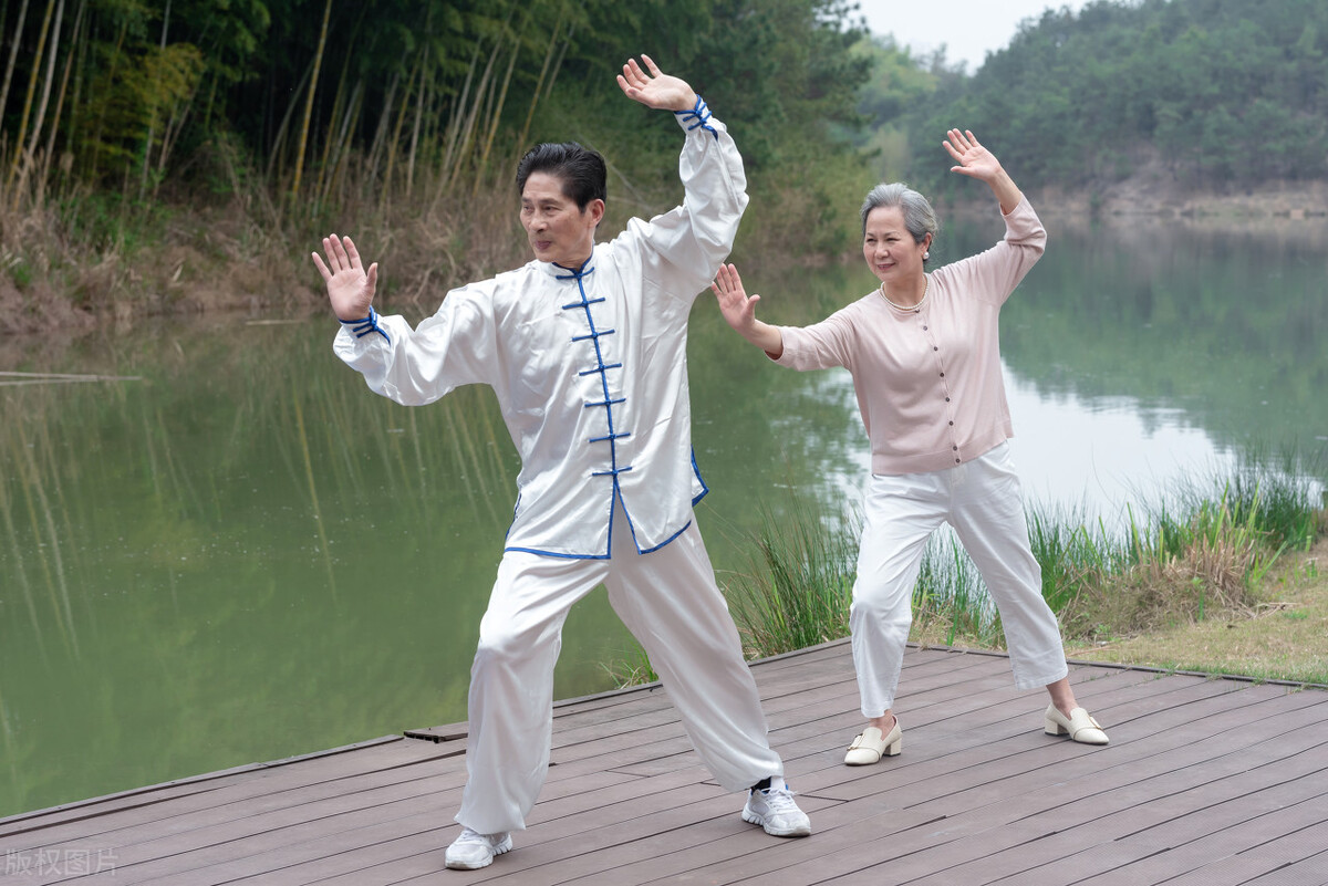 老年人怎么预防髋关节骨折,老年人易骨折怎么预防