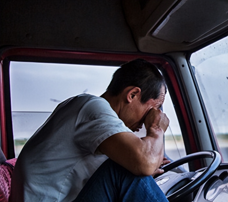 三种行业用工荒月薪过万无人问津,大行业用工荒月入过万都无人问津