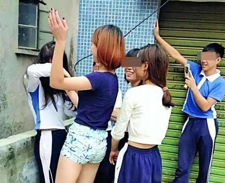 16岁女孩被霸凌去医院,13岁女孩被霸凌精神失常