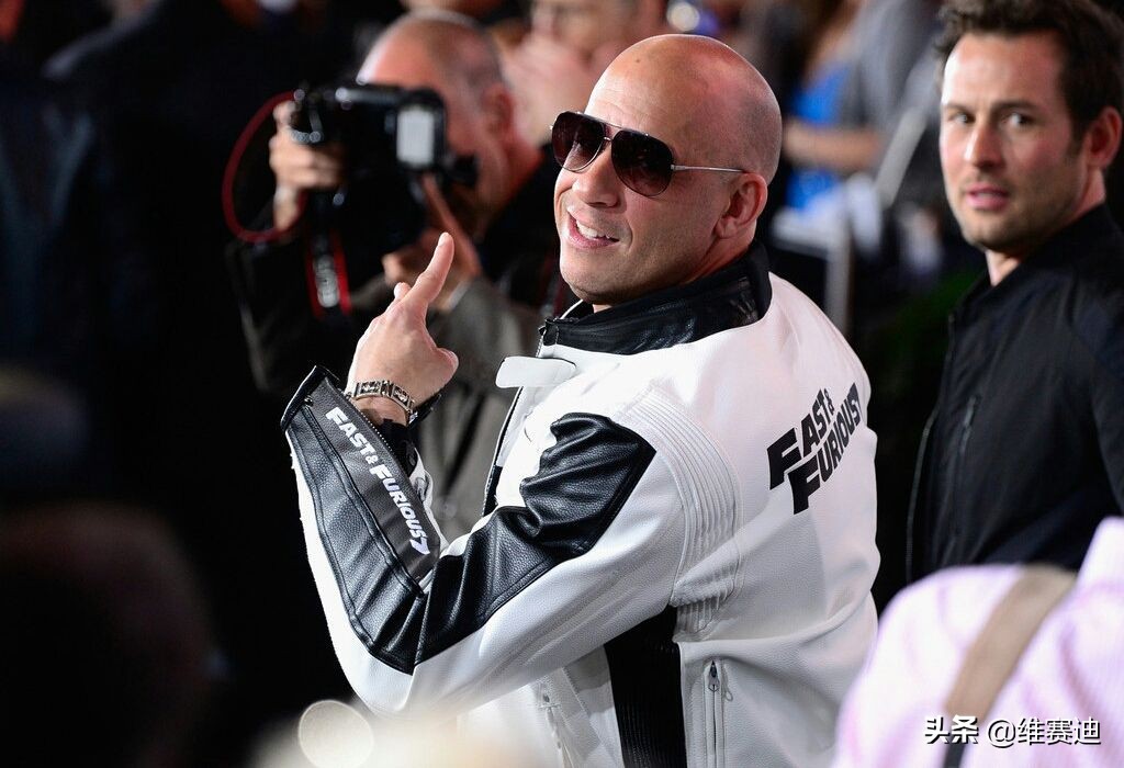 范·迪塞尔为何人称“家人侠”？消费保罗9年，网友们都看不下去了