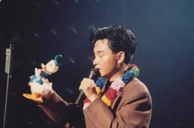 张国荣与唐鹤德最后一次公开露面,19年后再看张继科