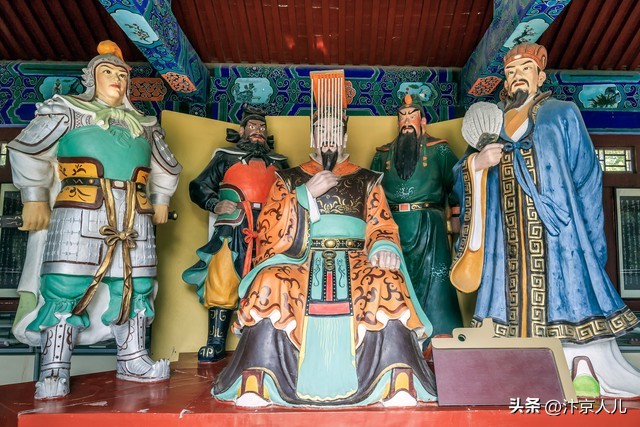 三国演义刘备,三国演义刘备曹操青梅煮酒论英雄