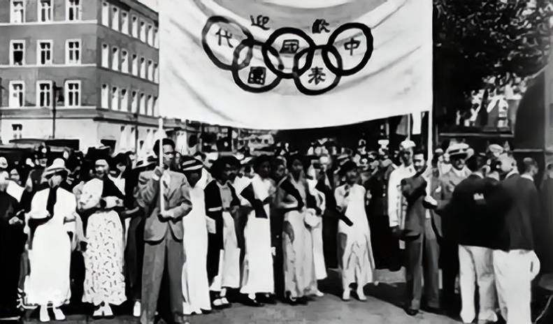 中国球王李惠堂效力哪个队,中国球王李惠堂当年横扫全欧洲