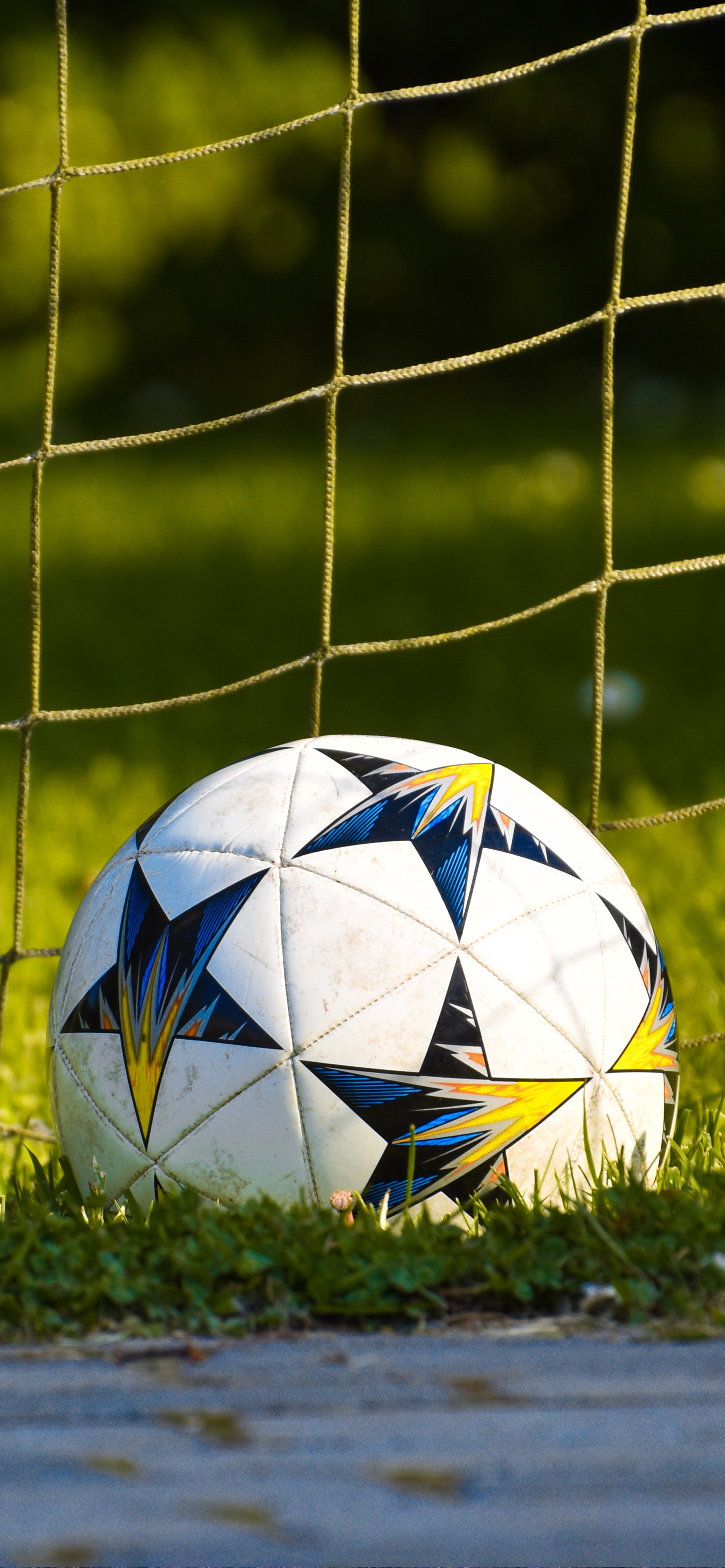 iphone13足球壁纸全面屏,苹果13pro足球壁纸