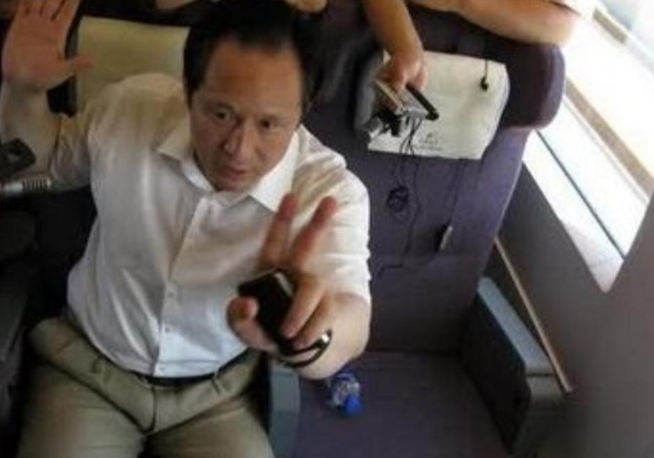 2014年，中国高铁总设计师被判死刑，法庭现场落泪：我对不起人民