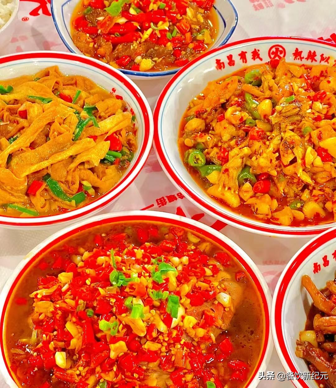 江西吃辣全国排第一上热搜,江西吃辣椒的小伙