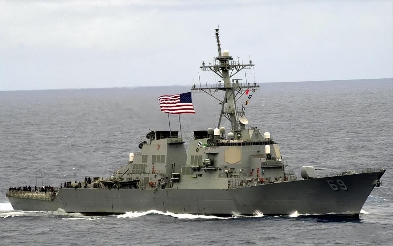 中美军舰联合护航,美舰擅闯西沙领海解放军跟舰