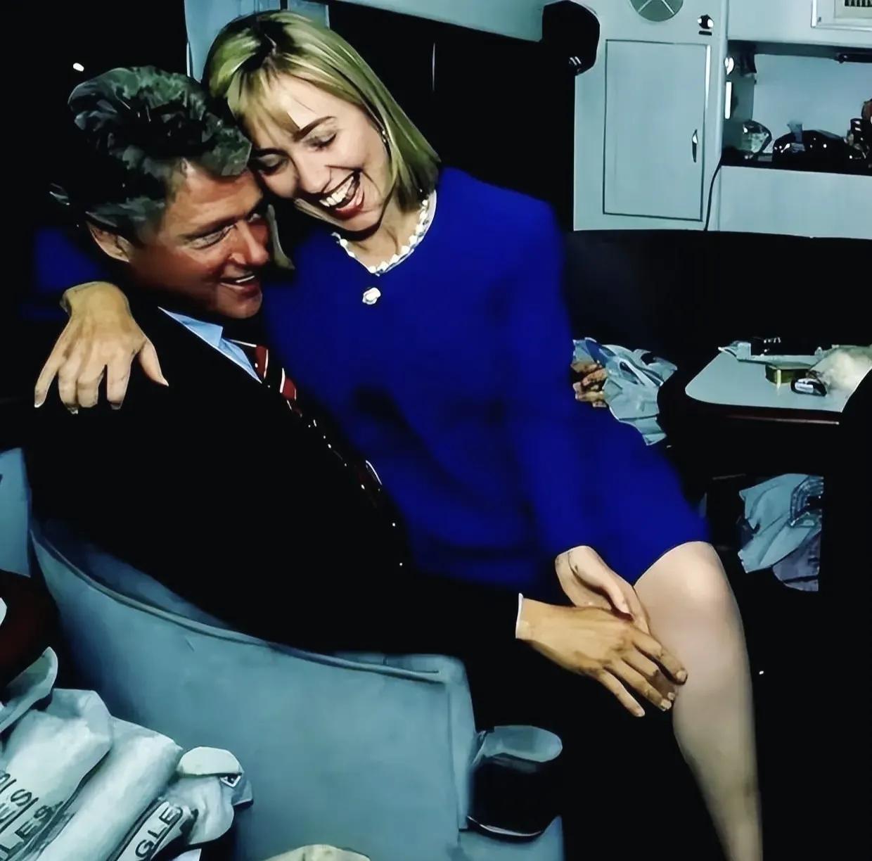 希拉里竞选丑闻,希拉里是怎样面对克林顿的出轨的