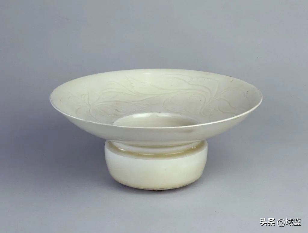 一个痰盂拍卖1亿,一只痰盂上了外国拍卖会