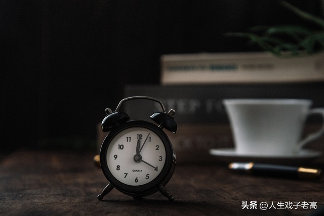 面对人生很惆怅,人在最惆怅时该怎么做