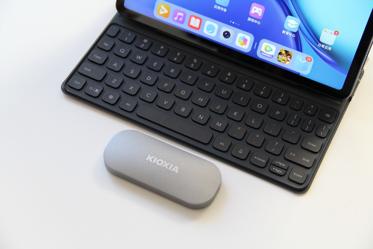 铠侠xd10移动固态硬盘测评,铠侠xd10移动固态硬盘使用体验