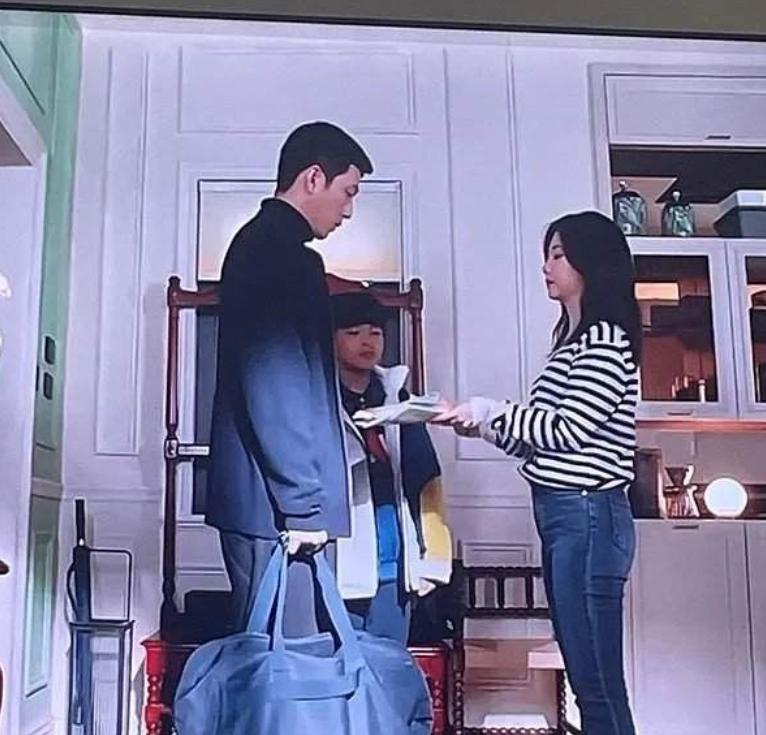 杨紫和刘亦菲对比照片,杨紫刘亦菲年轻时