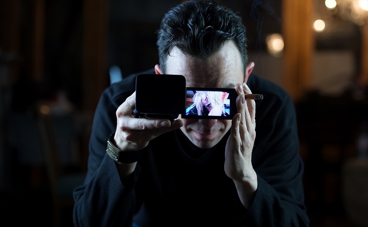 “性”是生活，也是工作：小国捷克为什么会成为色情大国？