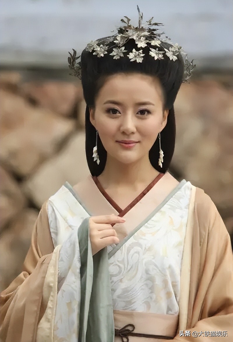 这7位女星的脸配不上身材,这7位身材走样的女星好可惜