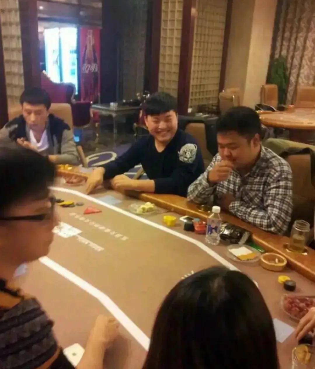 王校长谈jkl,王校长骂uzi视频