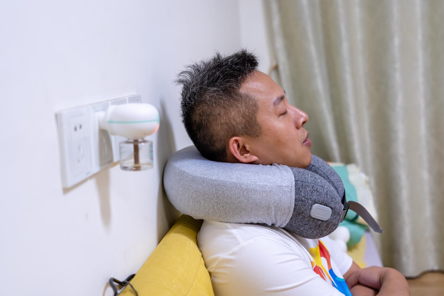 蓝宝颈椎按摩器评测：一键自动充气，随时随地缓解肩颈疼痛