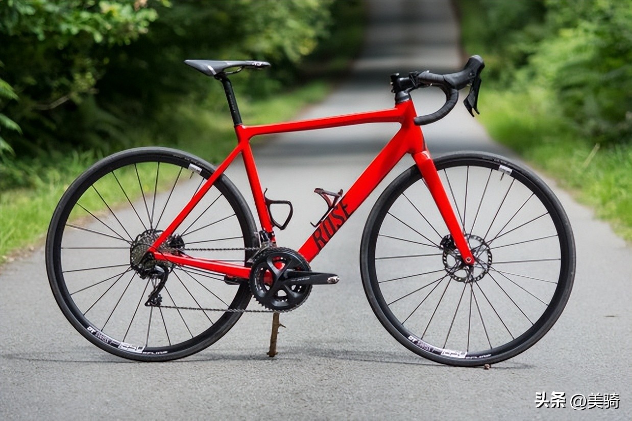 外媒评最佳十款汽车,2022年最值得买的公路车