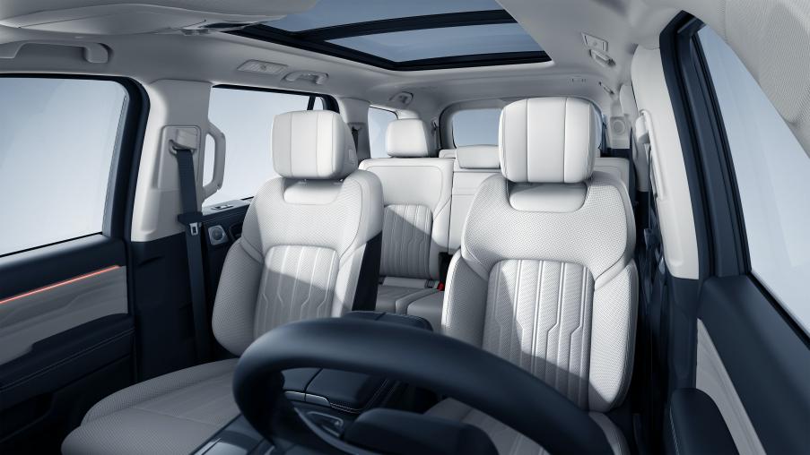 bj60谍照曝光越野suv即将来袭,bj60最新实车五座越野