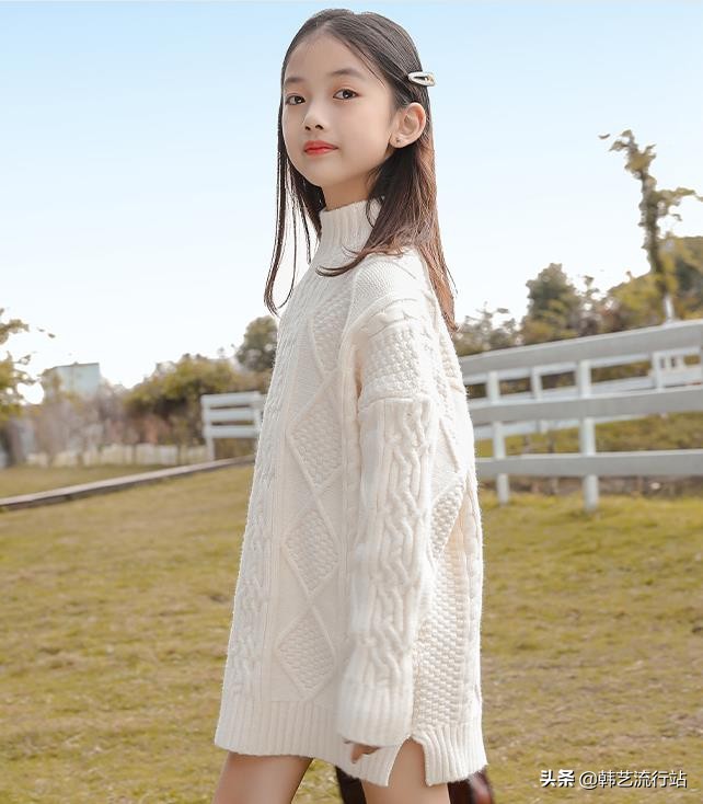 今年女童装最流行毛衣的款式,童装男童针织衫毛衣间色款