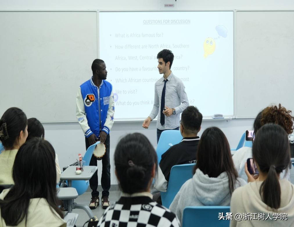 “英”你而来,“语”你偕行|走进英语角,学到的不只是英语