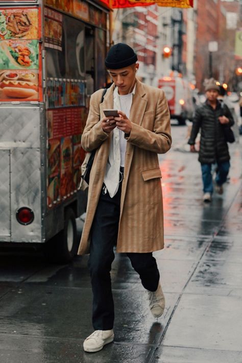 男士牛仔裤最简单的穿搭,男士牛仔裤最好搭配什么样的鞋子