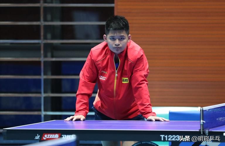 世青赛最大冷门！15岁的日本天才少女张本美和3-0横扫小王曼昱