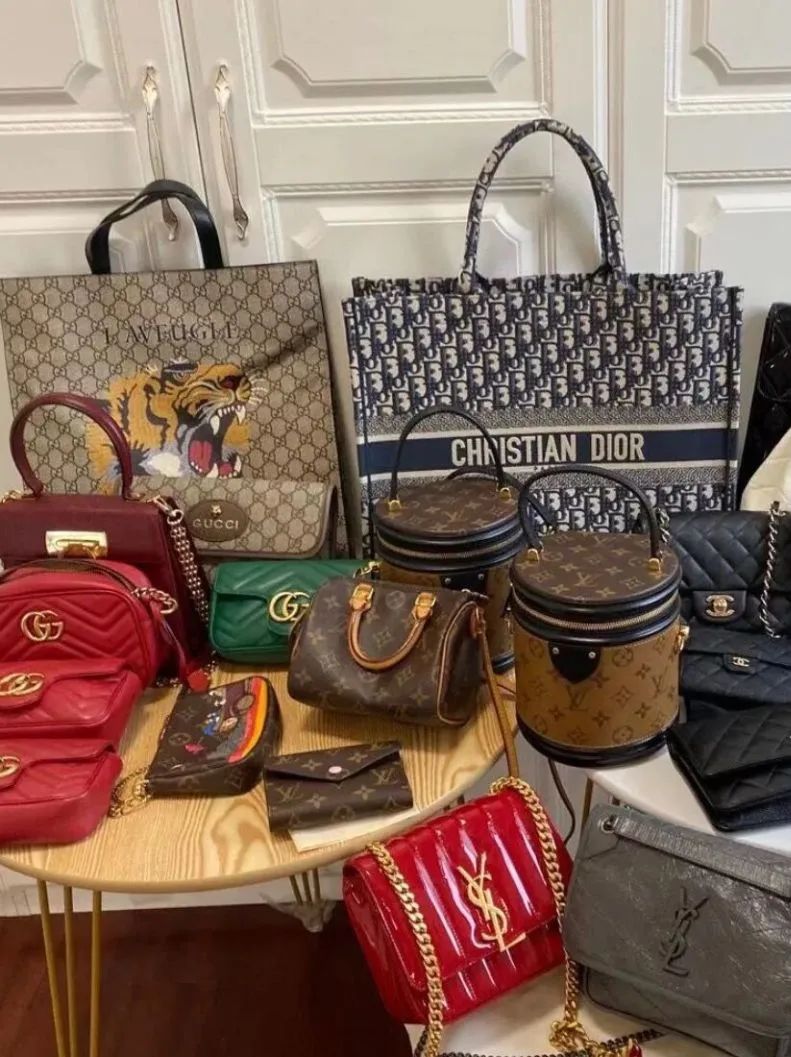 21岁Anais在法国：沉迷奢侈品欠巨额网贷，异国浪子回头拿全额奖