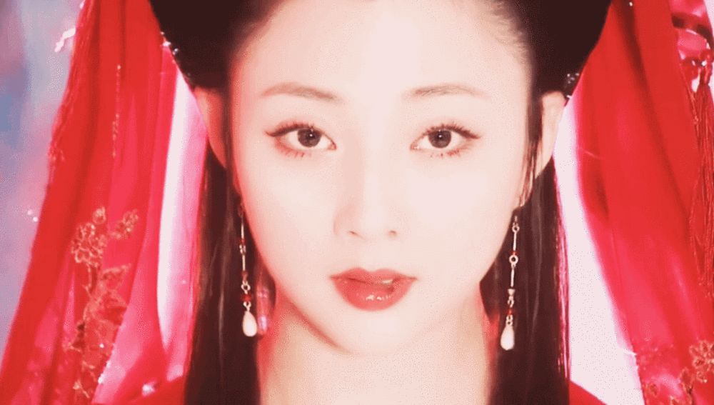 浪了20年的“内娱水蜜桃”，如今42岁美成这样？