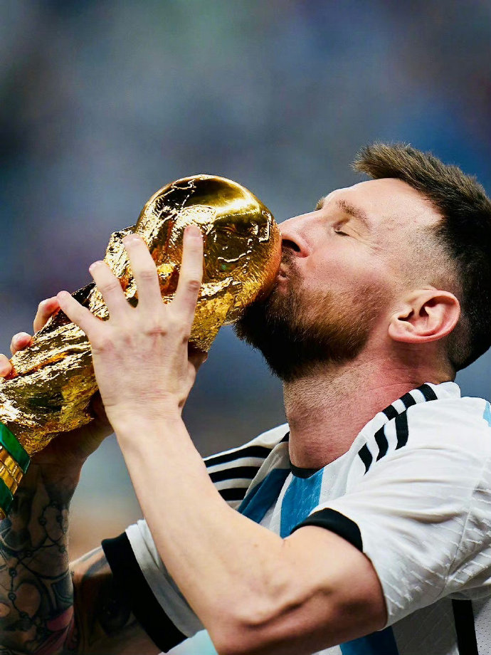 足坛最强十大球员,足坛现役五大球星80后