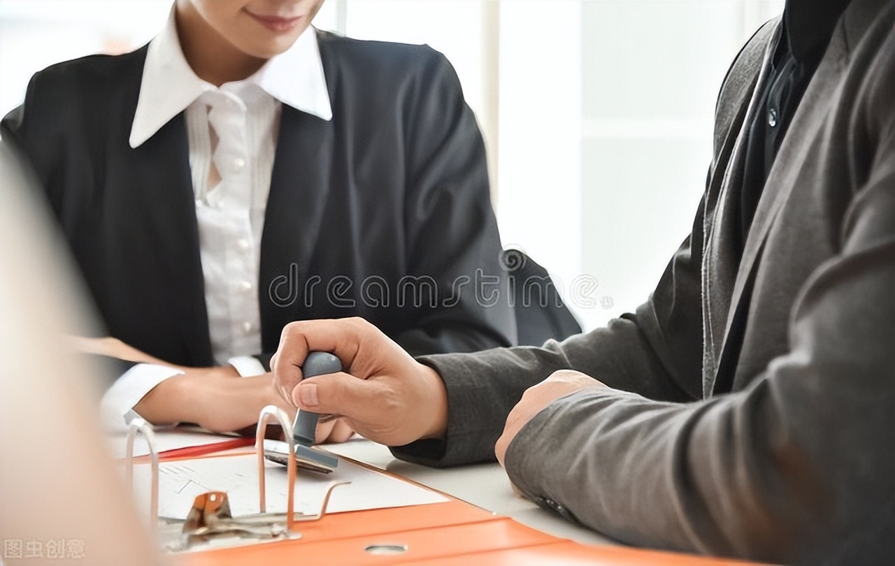 中介说，PMP证作为项目管理要人手一本，年入10万，是真的吗？