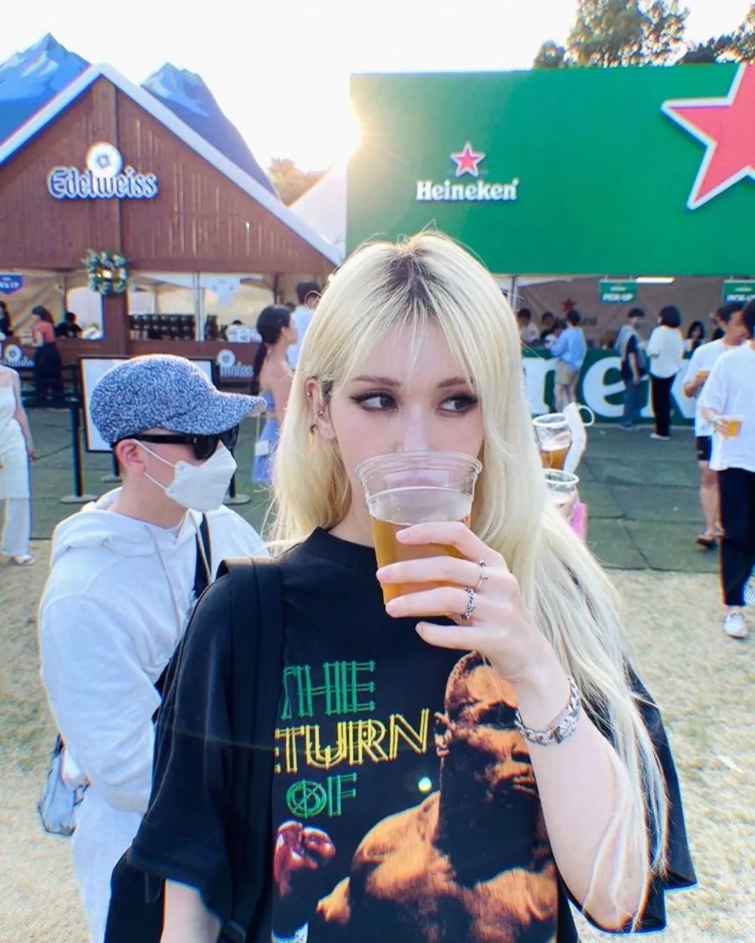 脸部凹陷腮红怎么化妆好看,整容级高光画法