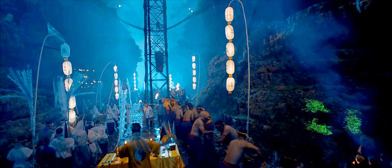 上映7小时，就拿下4个第一，我断言：这部电影，很快会火向全网