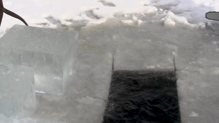 制冰厂大冰块制冰原理,制冰块厂为什么很赚钱