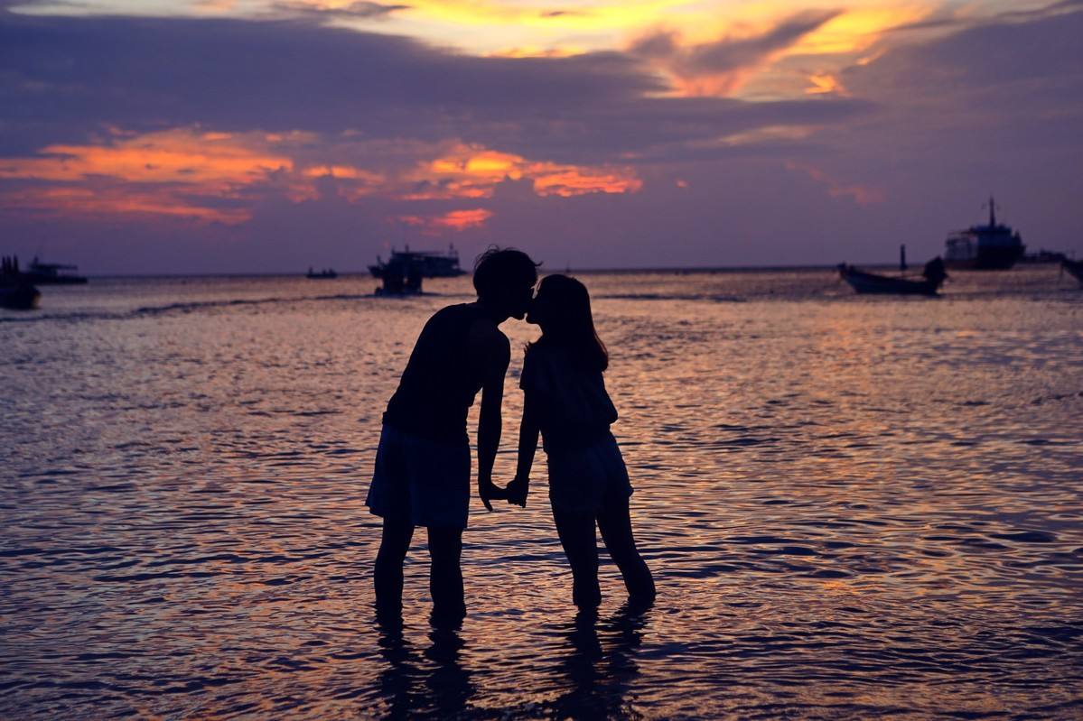 想表白却怕表白后连朋友都做不了,想表白却害怕失败做不了朋友