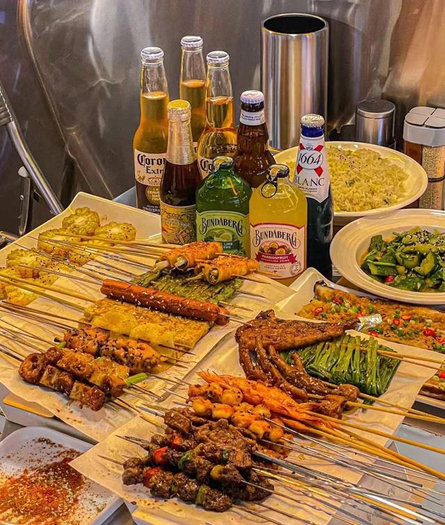 年轻人不爱吃鸭脖了吗,年轻人为什么不吃鸭脖