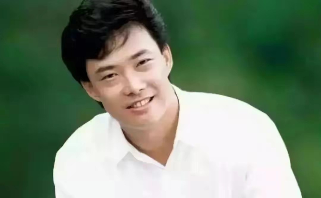 黄安接受采访谈费玉清,黄安辟谣费玉清病危传闻