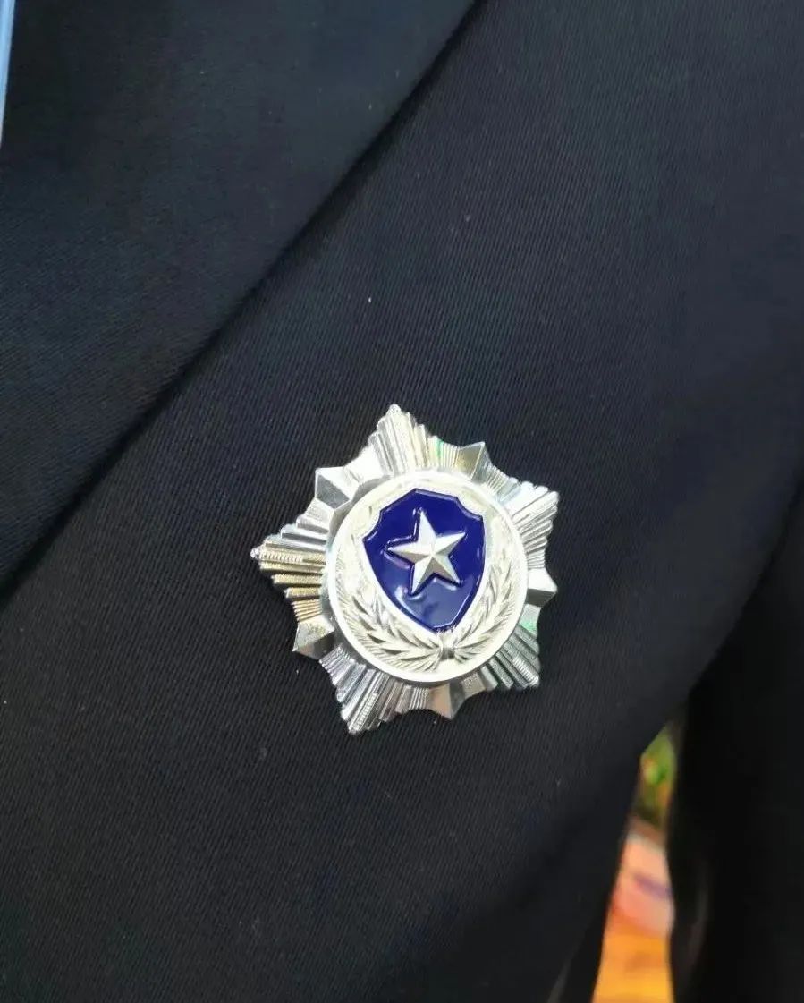 女警警服演变照片图片,最美警花警服图片